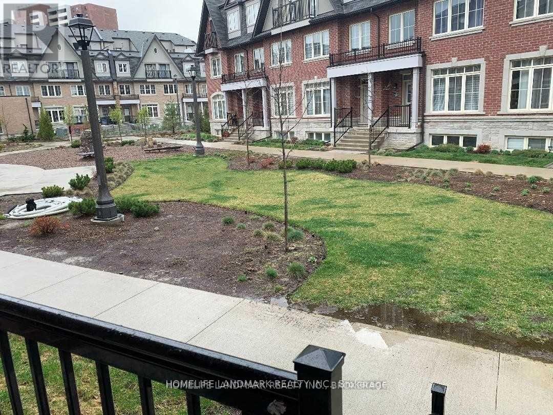 12 - 8 Eaton Park Lane, Toronto (L'amoreaux), Ontario  M1W 0A5 - Photo 3 - E12214576