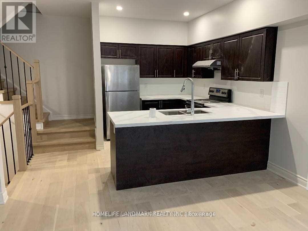 12 - 8 Eaton Park Lane, Toronto (L'amoreaux), Ontario  M1W 0A5 - Photo 6 - E12214576