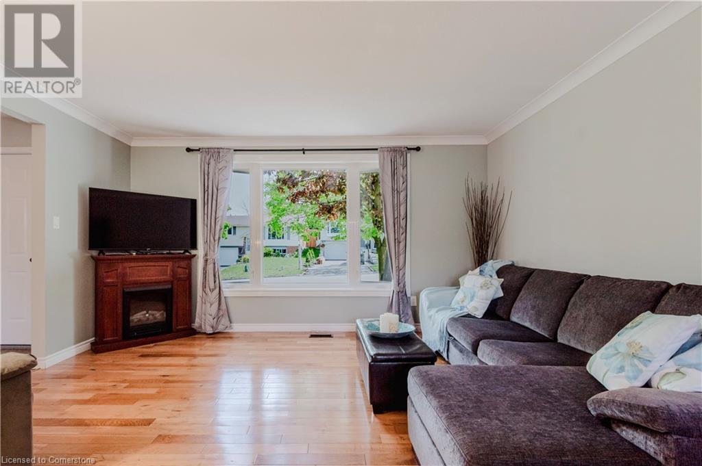130 Blackwell Drive, Kitchener, Ontario  N2N 2P9 - Photo 2 - 40730895