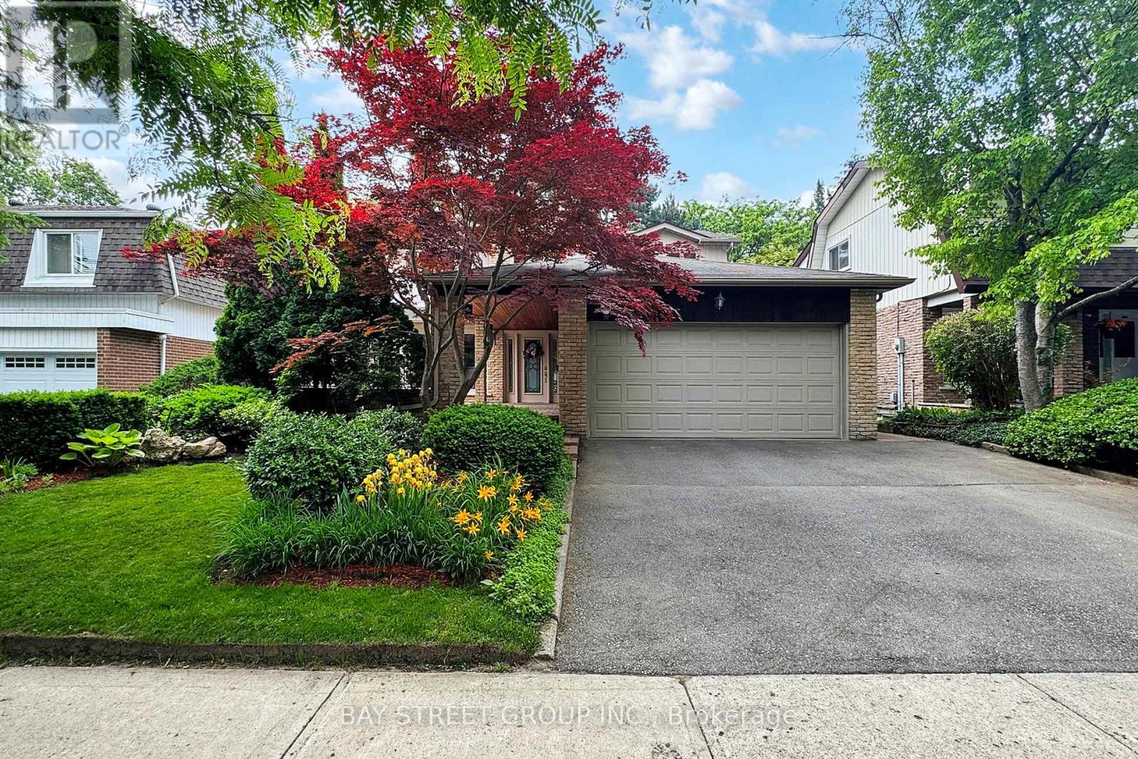 33 ROMAN ROAD, Markham, Ontario