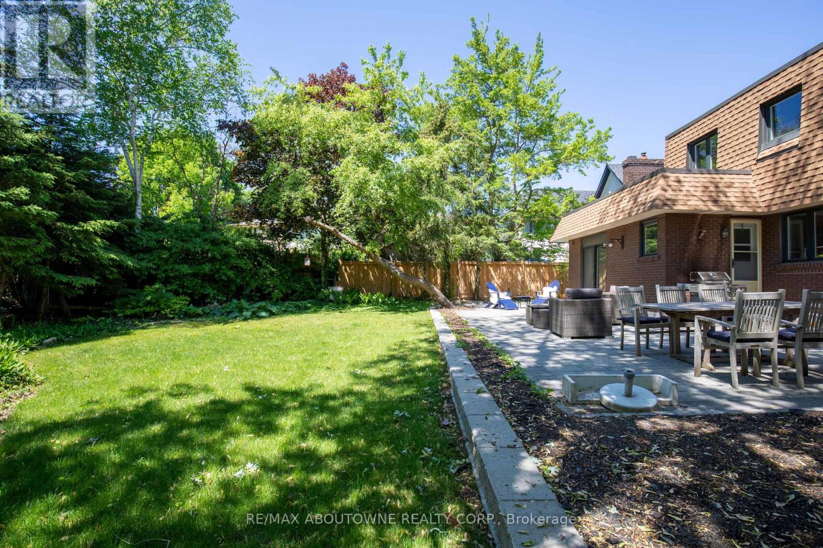 196 Charnwood Drive, Oakville (Fd Ford), Ontario  L6J 5H1 - Photo 44 - W12214573