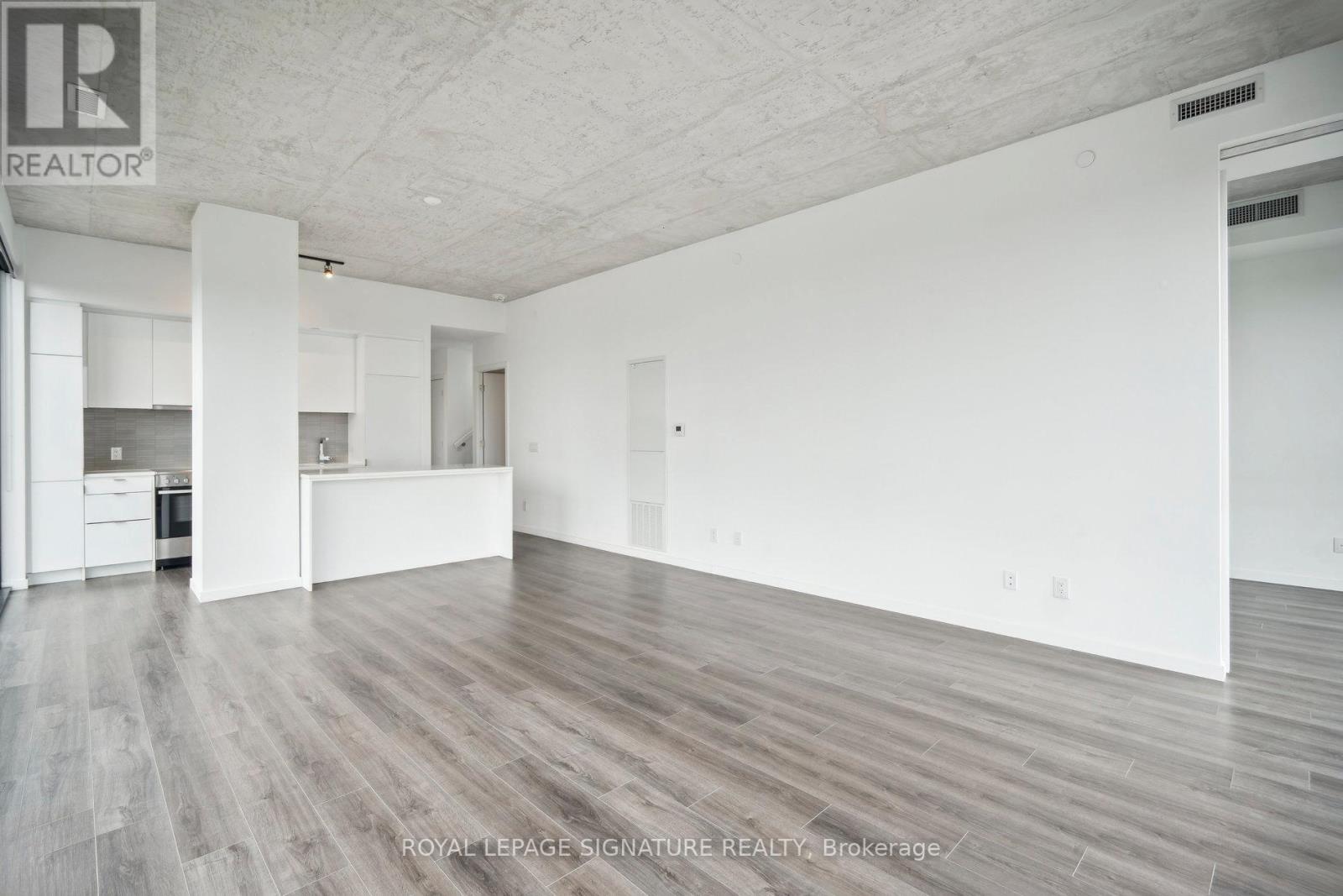 808 - 7 Smith Crescent, Toronto, Ontario  M8Z 0G3 - Photo 15 - W12214585