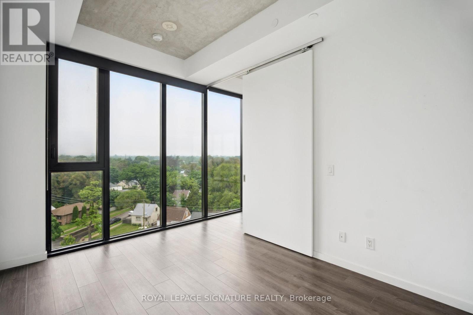 808 - 7 Smith Crescent, Toronto, Ontario  M8Z 0G3 - Photo 18 - W12214585