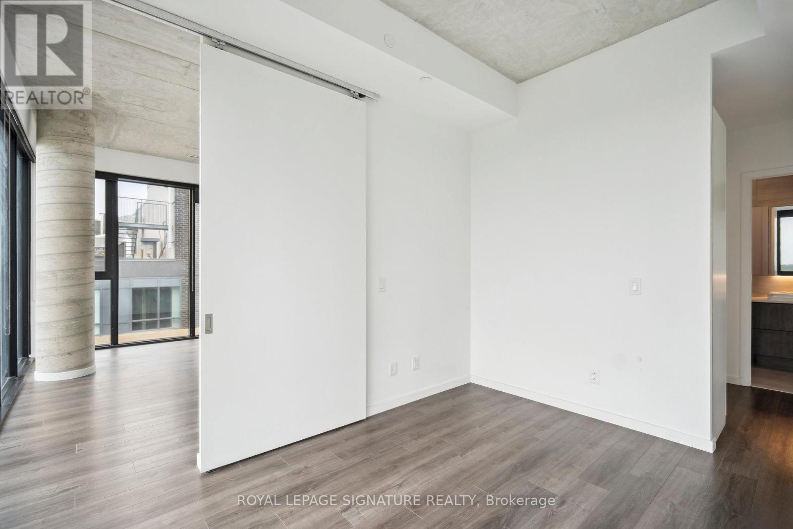 808 - 7 Smith Crescent, Toronto, Ontario  M8Z 0G3 - Photo 19 - W12214585