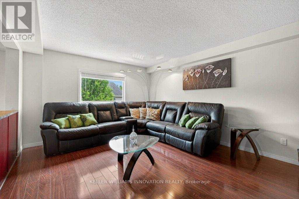 324 Beaumont Crescent, Kitchener, Ontario  N2A 0A7 - Photo 13 - X12214582