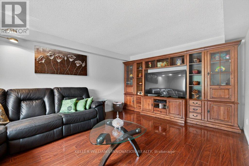 324 Beaumont Crescent, Kitchener, Ontario  N2A 0A7 - Photo 14 - X12214582