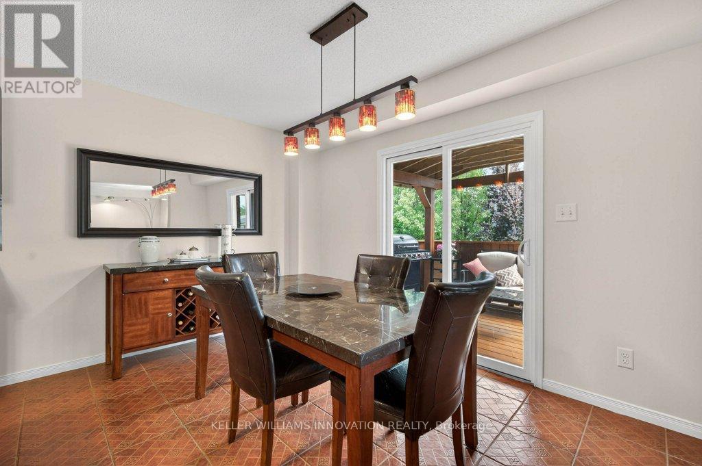 324 Beaumont Crescent, Kitchener, Ontario  N2A 0A7 - Photo 9 - X12214582