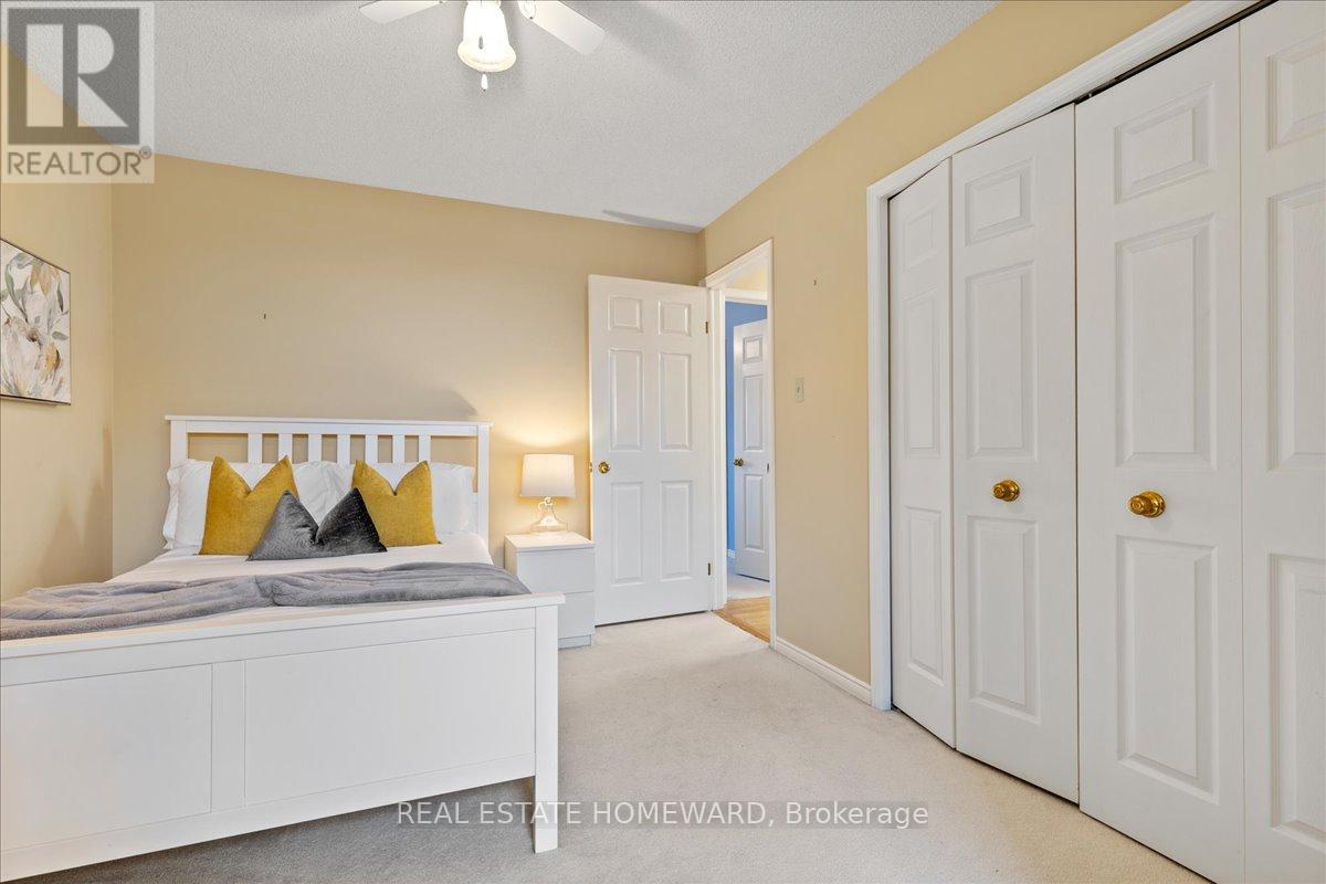 339 Bushview Crescent, Waterloo, Ontario  N2V 2A6 - Photo 21 - X12214586