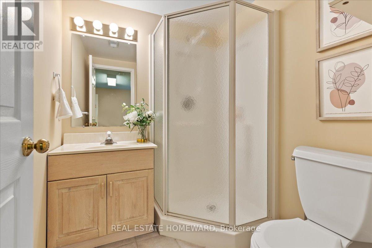 339 Bushview Crescent, Waterloo, Ontario  N2V 2A6 - Photo 32 - X12214586