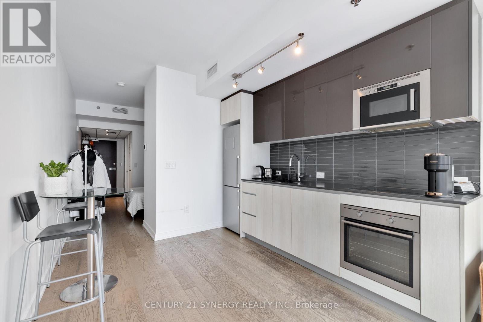705 - 199 Slater Street, Ottawa, Ontario  K1P 0C8 - Photo 9 - X12212657