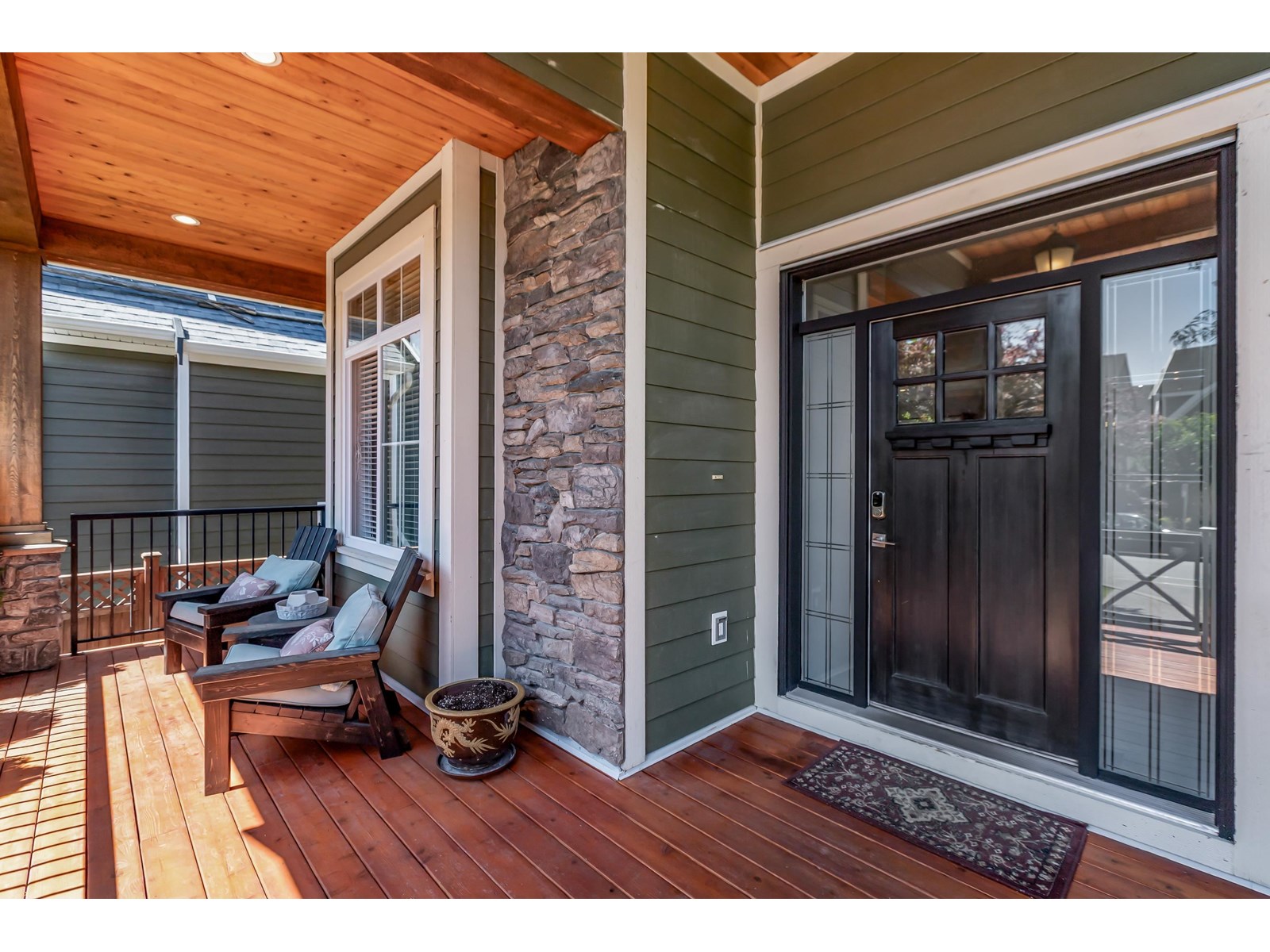 17421 1a Avenue, Surrey, British Columbia  V3S 9P9 - Photo 3 - R3013000
