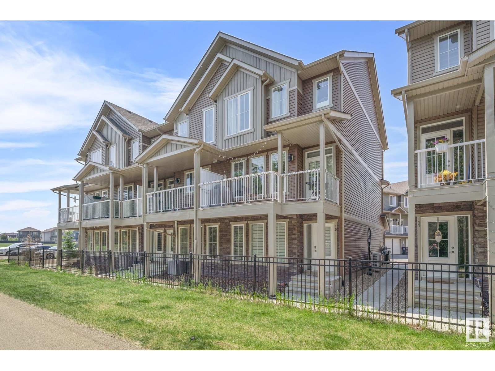 #10 1051 Graydon Hill Bv Sw, Edmonton, Alberta  T6W 3C8 - Photo 2 - E4441841