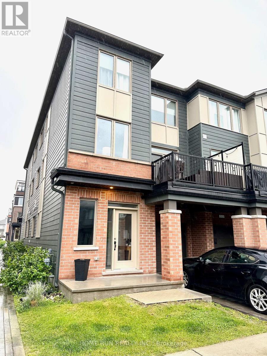 313 SQUADRON CRESCENT, ottawa, Ontario