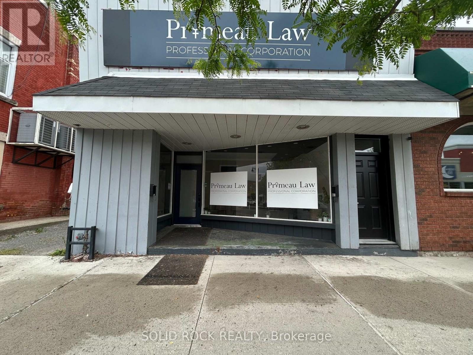 44 Elgin Street W, Arnprior, Ontario  K7S 1N5 - Photo 2 - X12214603