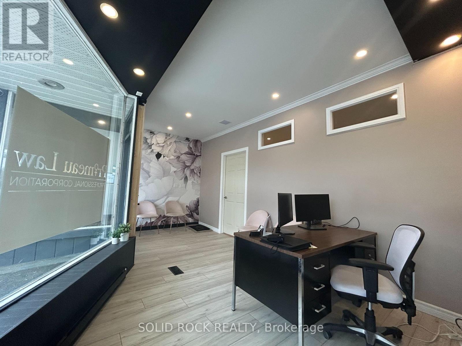 44 Elgin Street W, Arnprior, Ontario  K7S 1N5 - Photo 4 - X12214603