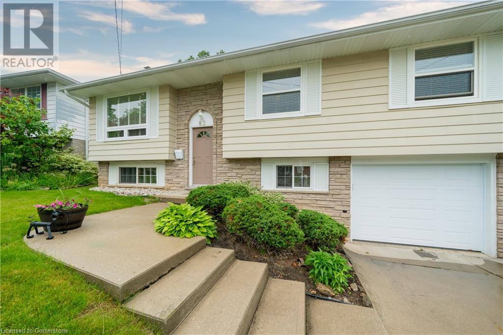 82 Bunker Hill Drive, Hamilton, Ontario  L8K 5X4 - Photo 2 - 40739919