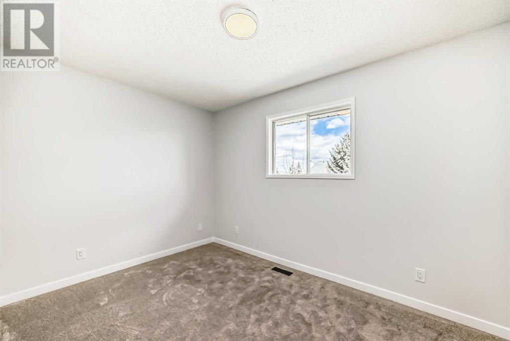32 Scenic Rise Nw, Calgary, Alberta  T3L 1A8 - Photo 15 - A2216578