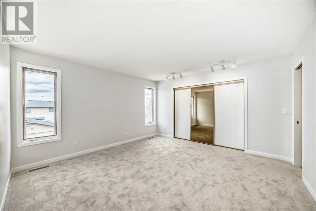 32 Scenic Rise Nw, Calgary, Alberta  T3L 1A8 - Photo 10 - A2216578
