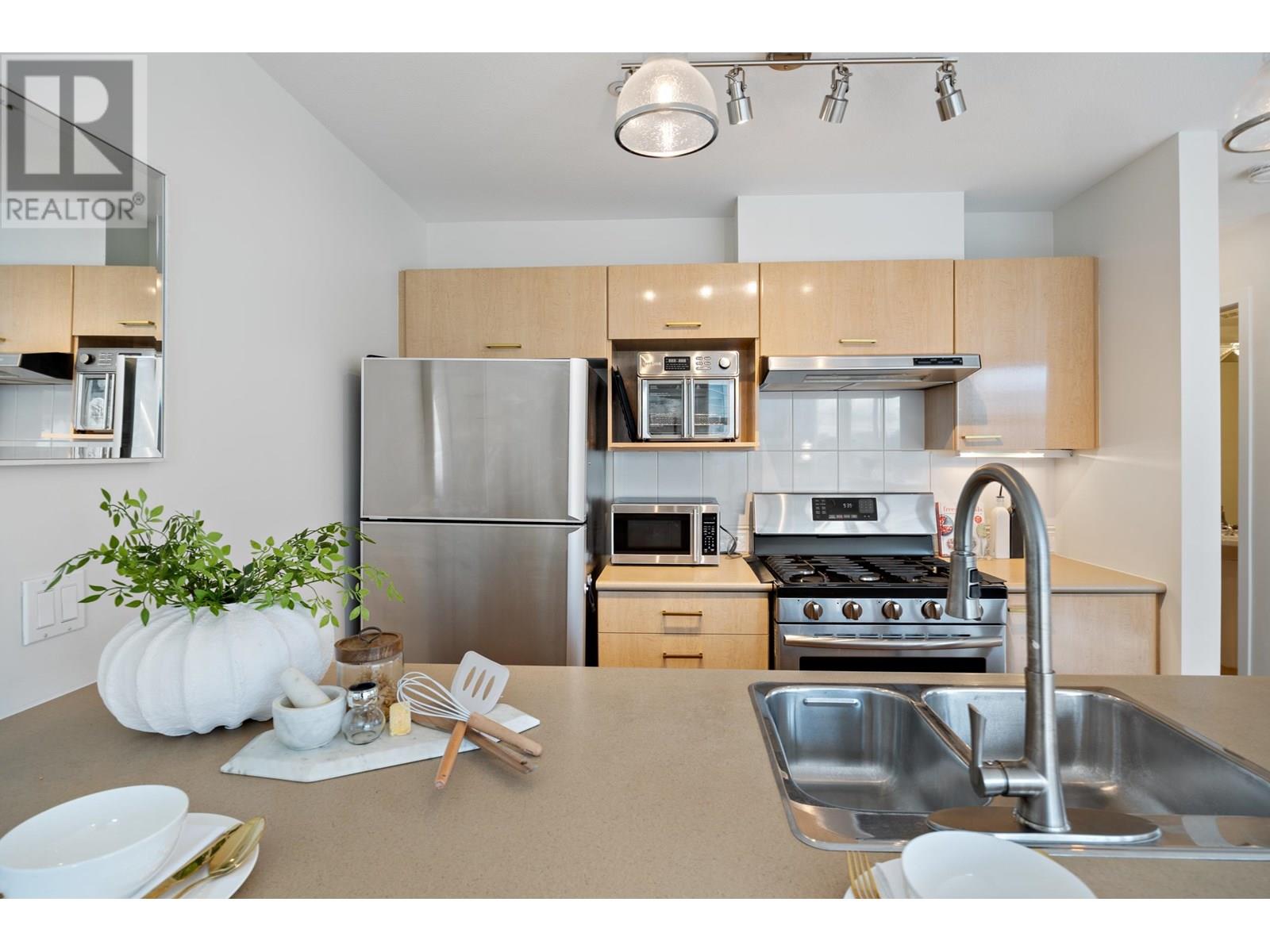 313 638 W 7th Avenue, Vancouver, British Columbia  V5Z 1B5 - Photo 13 - R3014615