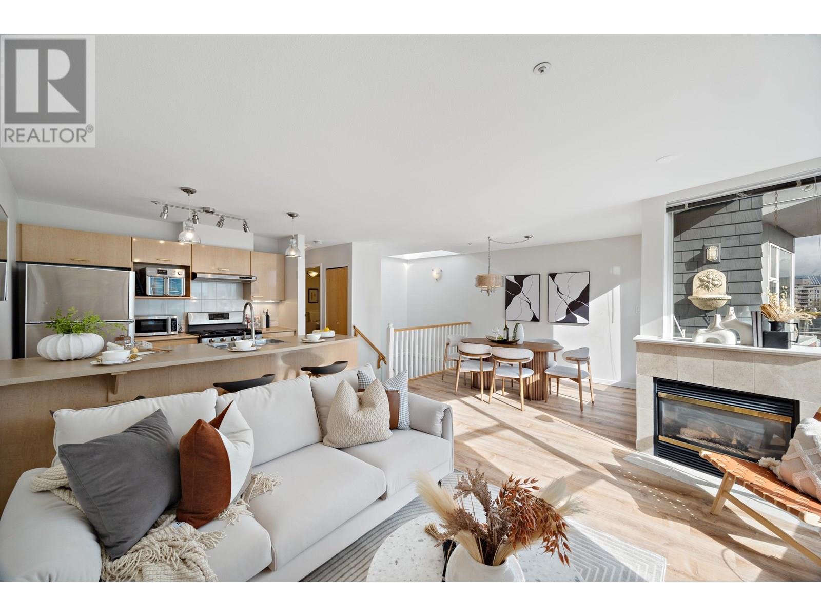 313 638 W 7th Avenue, Vancouver, British Columbia  V5Z 1B5 - Photo 1 - R3014615