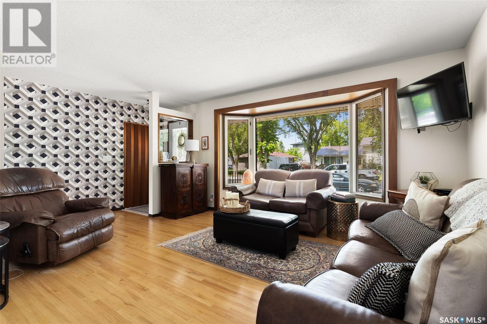 61 Malone Crescent, Regina, Saskatchewan  S4S 5J4 - Photo 5 - SK009185