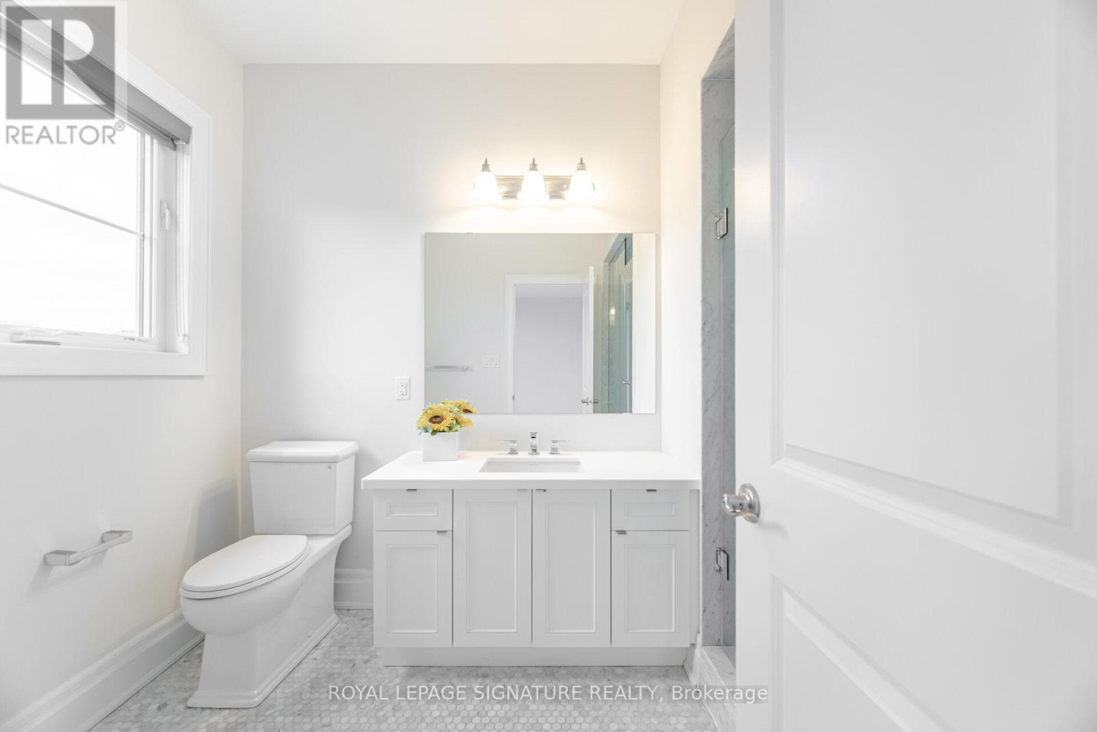 404 Ellen Davidson Drive, Oakville (Go Glenorchy), Ontario  L6M 0Y7 - Photo 26 - W12095543
