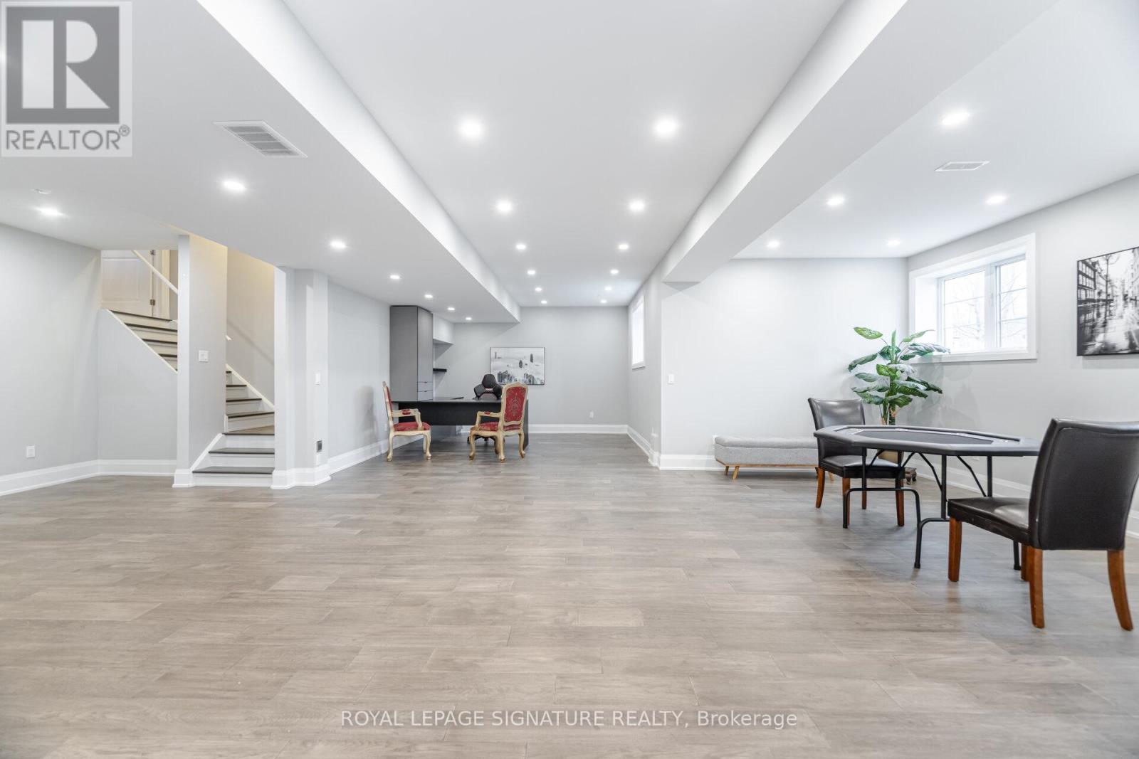 404 Ellen Davidson Drive, Oakville (Go Glenorchy), Ontario  L6M 0Y7 - Photo 37 - W12095543