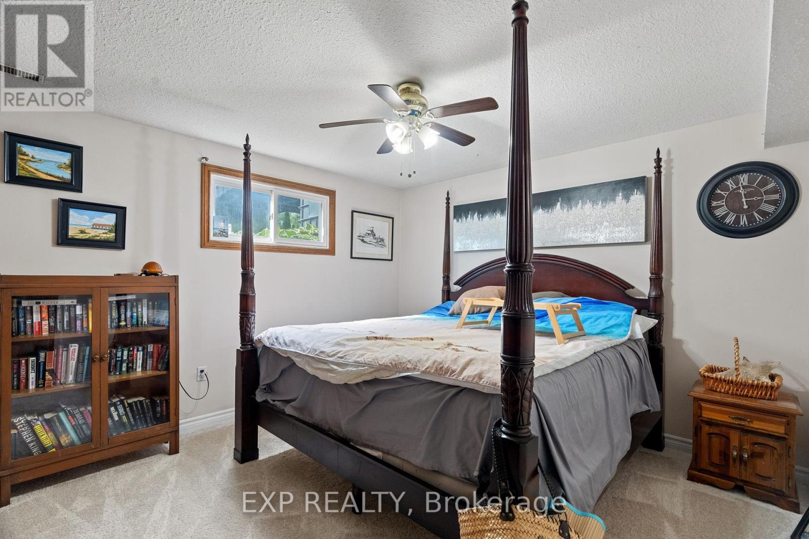 8458 Lazy Lane, Lambton Shores (Port Franks), Ontario  N0M 2N0 - Photo 19 - X12214614