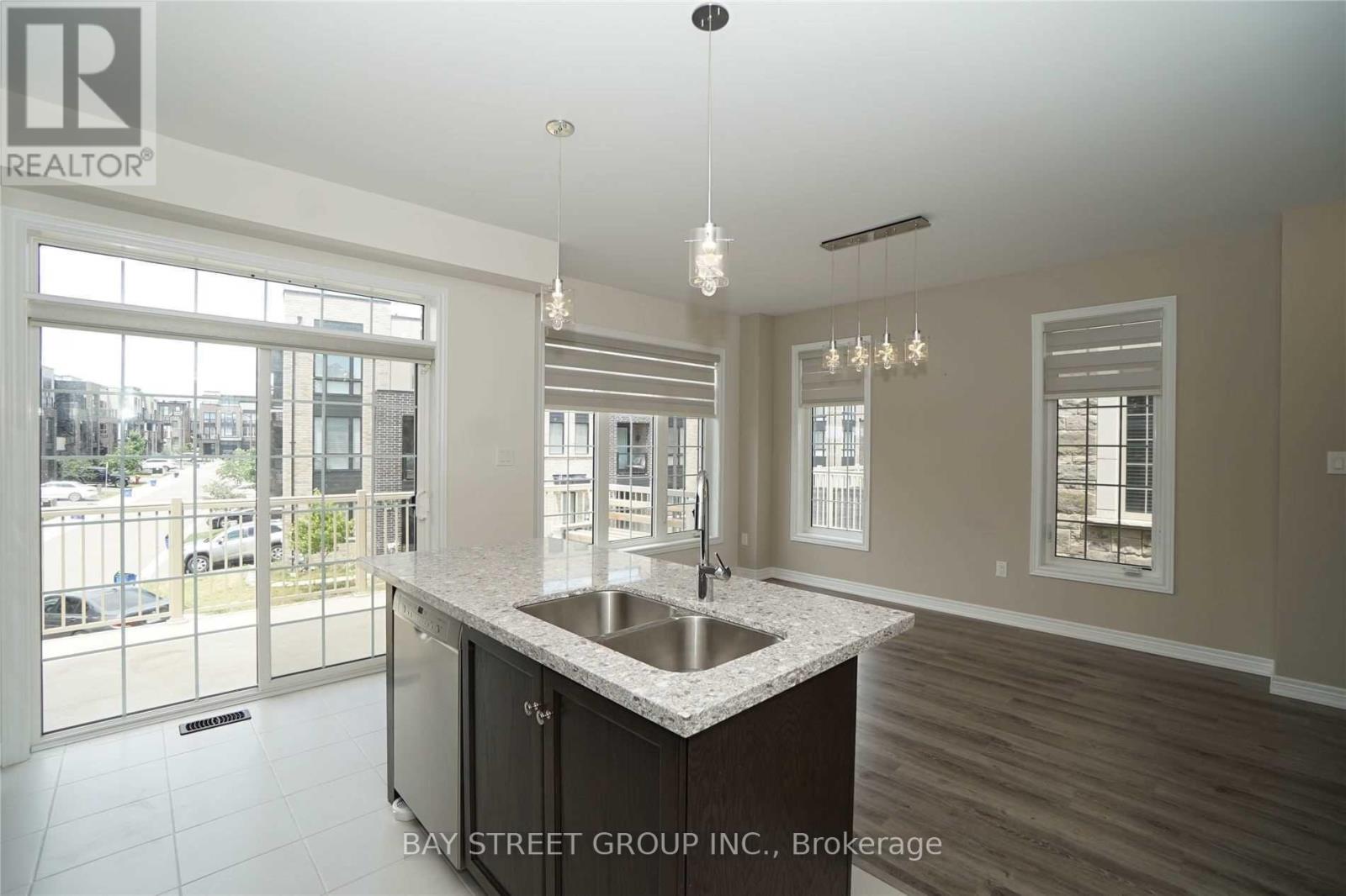 14 - 3026 Postridge Drive, Oakville (Jm Joshua Meadows), Ontario  L6H 0R8 - Photo 12 - W12189491