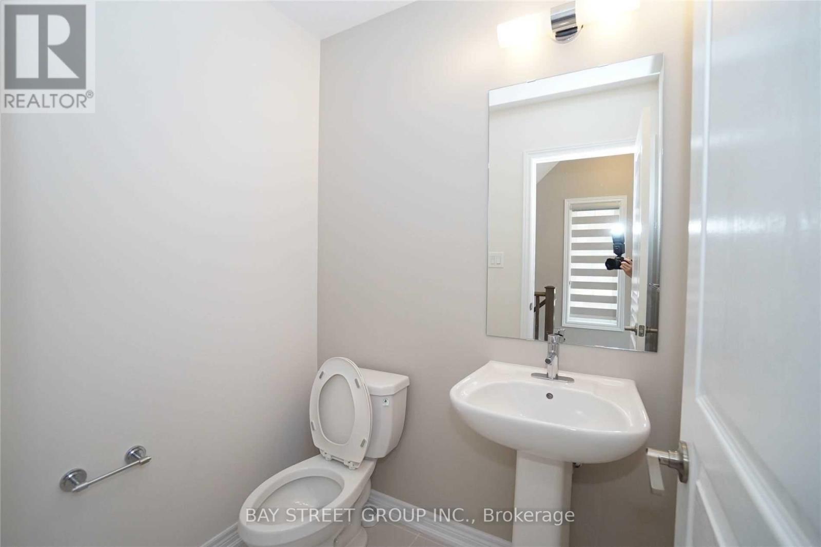 14 - 3026 Postridge Drive, Oakville (Jm Joshua Meadows), Ontario  L6H 0R8 - Photo 14 - W12189491