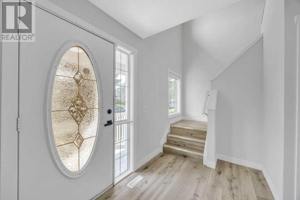 215 Coral Springs Circle Ne, Calgary, Alberta  T3J 3P7 - Photo 3 - A2212844