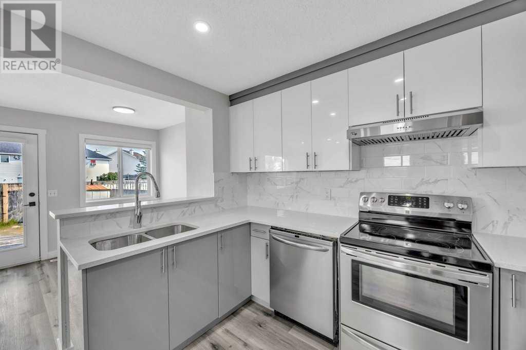 215 Coral Springs Circle Ne, Calgary, Alberta  T3J 3P7 - Photo 9 - A2212844
