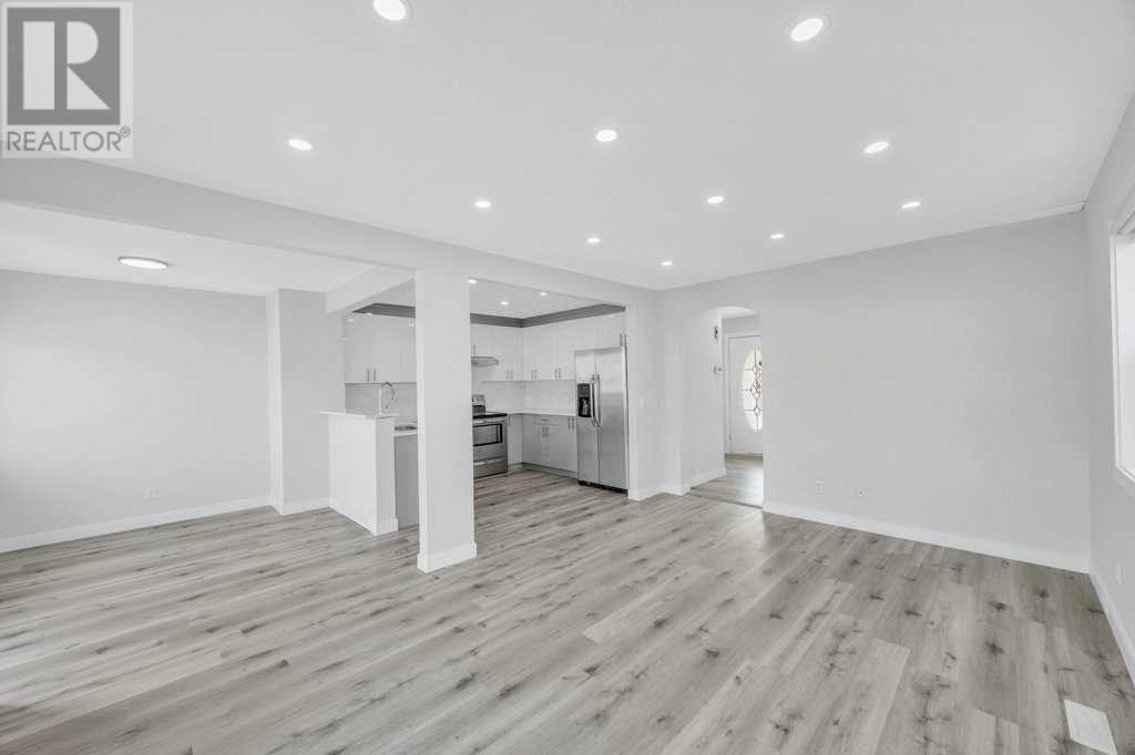215 Coral Springs Circle Ne, Calgary, Alberta  T3J 3P7 - Photo 6 - A2212844