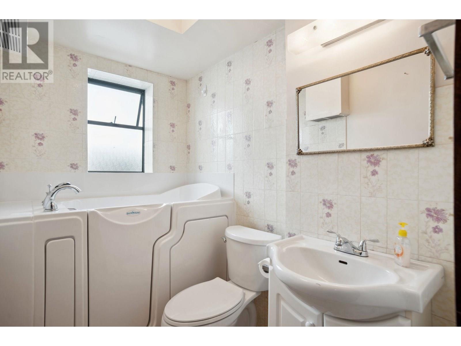 5412 Rhodes Street, Vancouver, British Columbia  V5R 3N9 - Photo 20 - R3014415