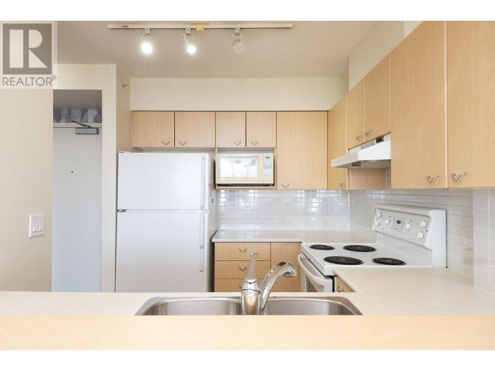 1702 8180 Granville Avenue, Richmond, British Columbia  V6Y 4G1 - Photo 12 - R2978041