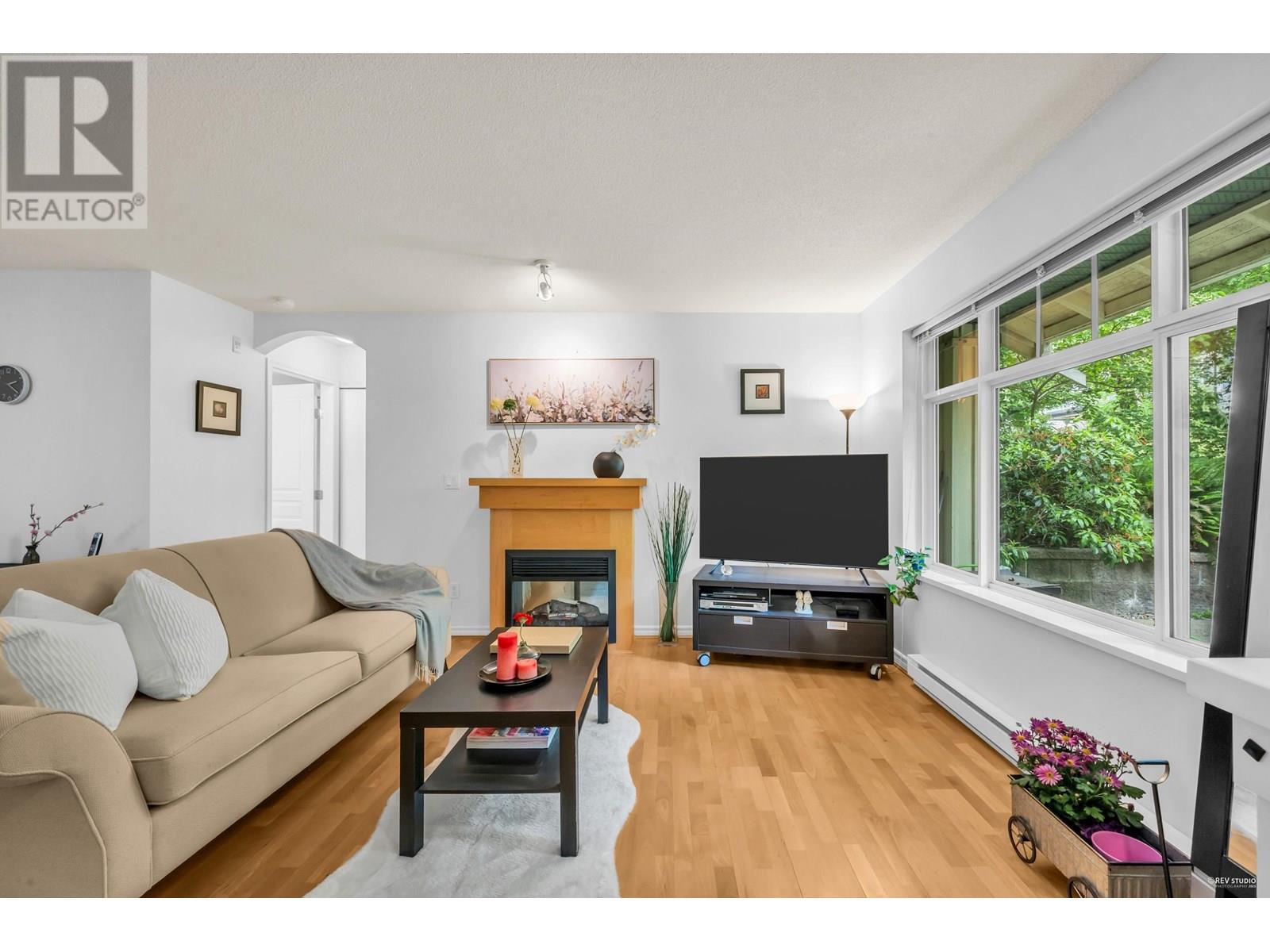 Property at 51 7488 SOUTHWYNDE AVENUE image 4