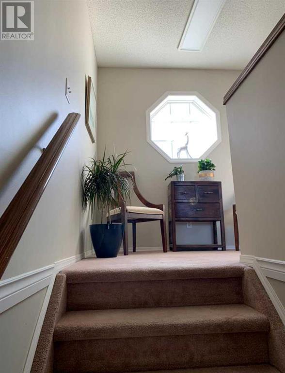 47 Hamptons Link Nw, Calgary, Alberta  T3A 5V9 - Photo 3 - A2229010
