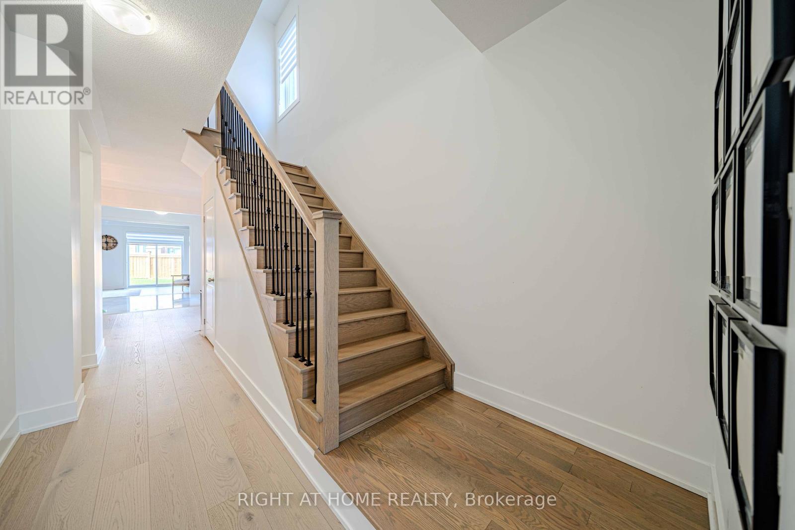 51 Dorian Drive, Whitby, Ontario  L1P 0L6 - Photo 5 - E12214675
