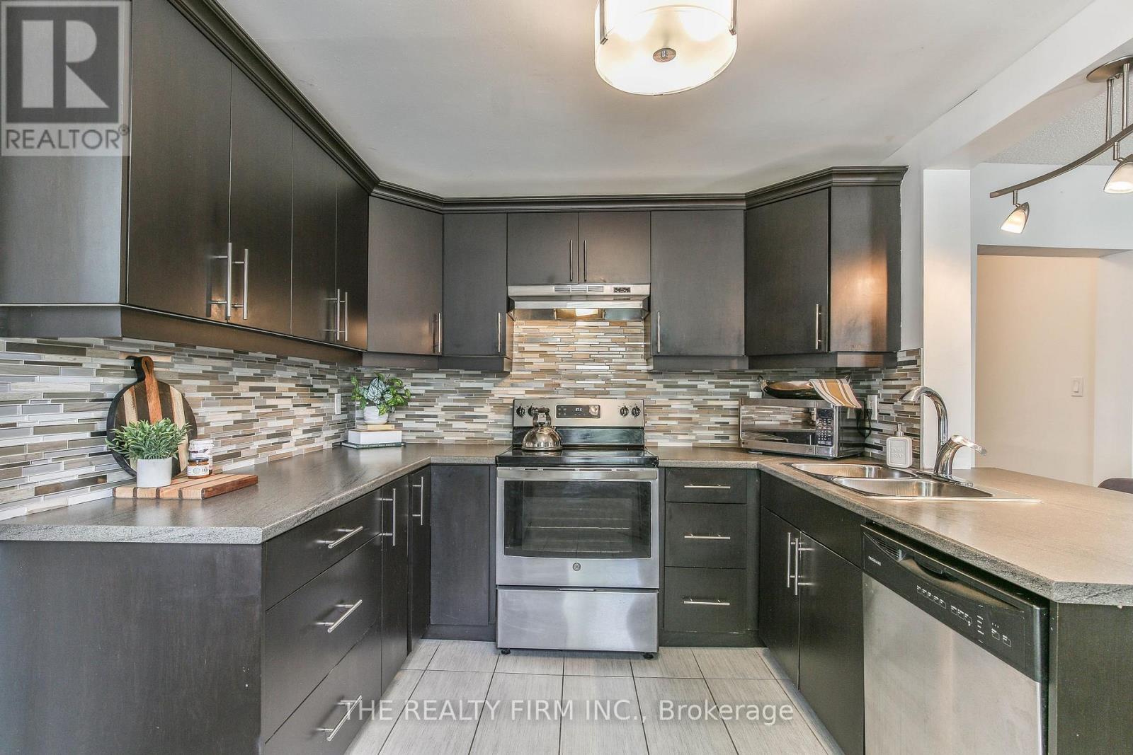 81 Dillabough Street, London East, Ontario  N5Z 2B9 - Photo 19 - X12214652