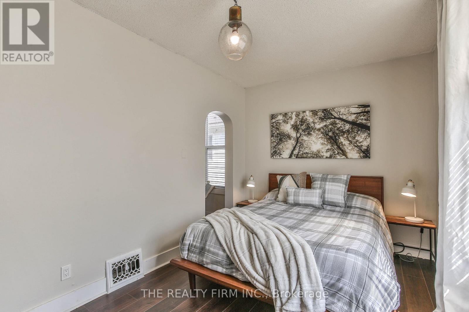 81 Dillabough Street, London East, Ontario  N5Z 2B9 - Photo 25 - X12214652