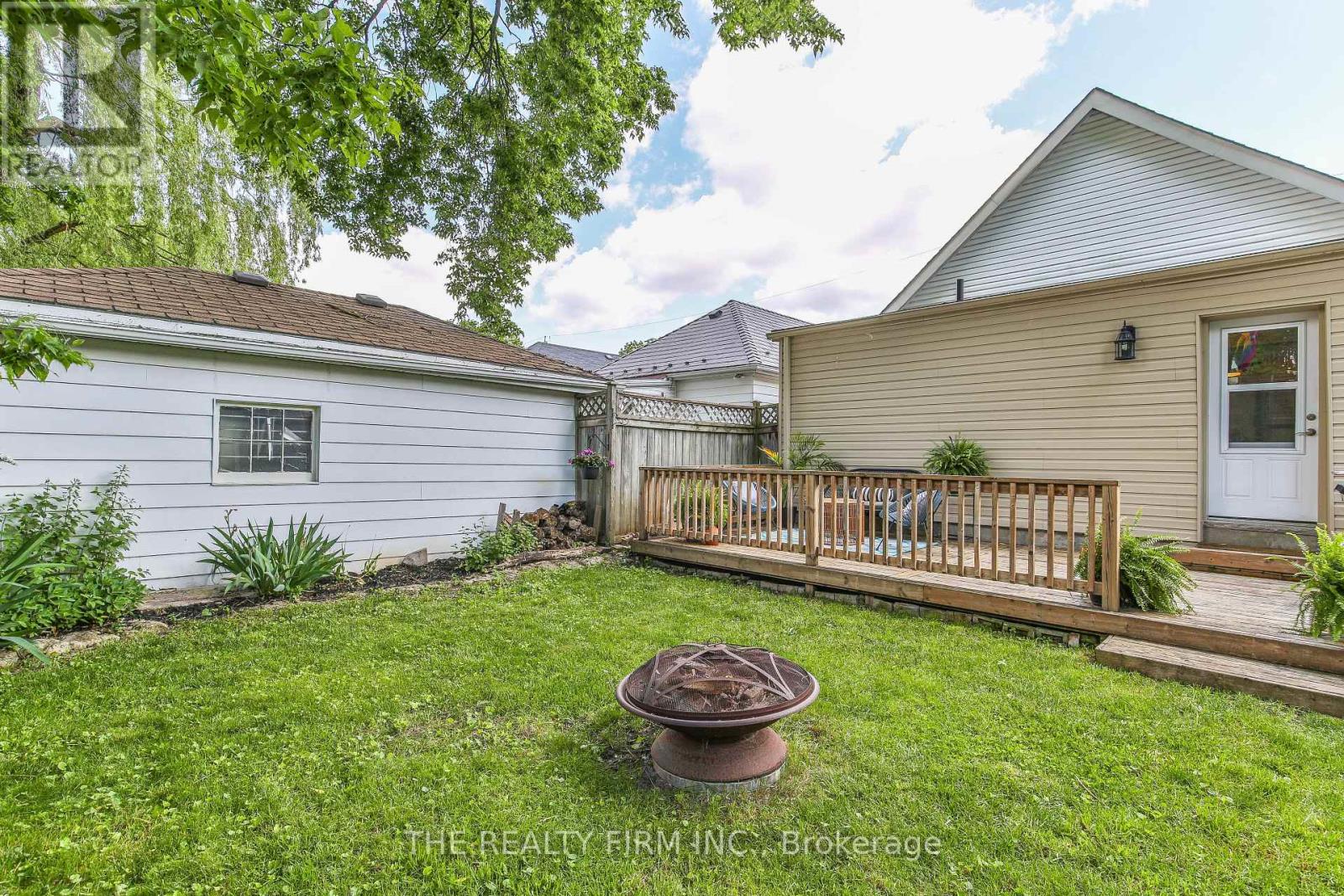 81 Dillabough Street, London East, Ontario  N5Z 2B9 - Photo 47 - X12214652