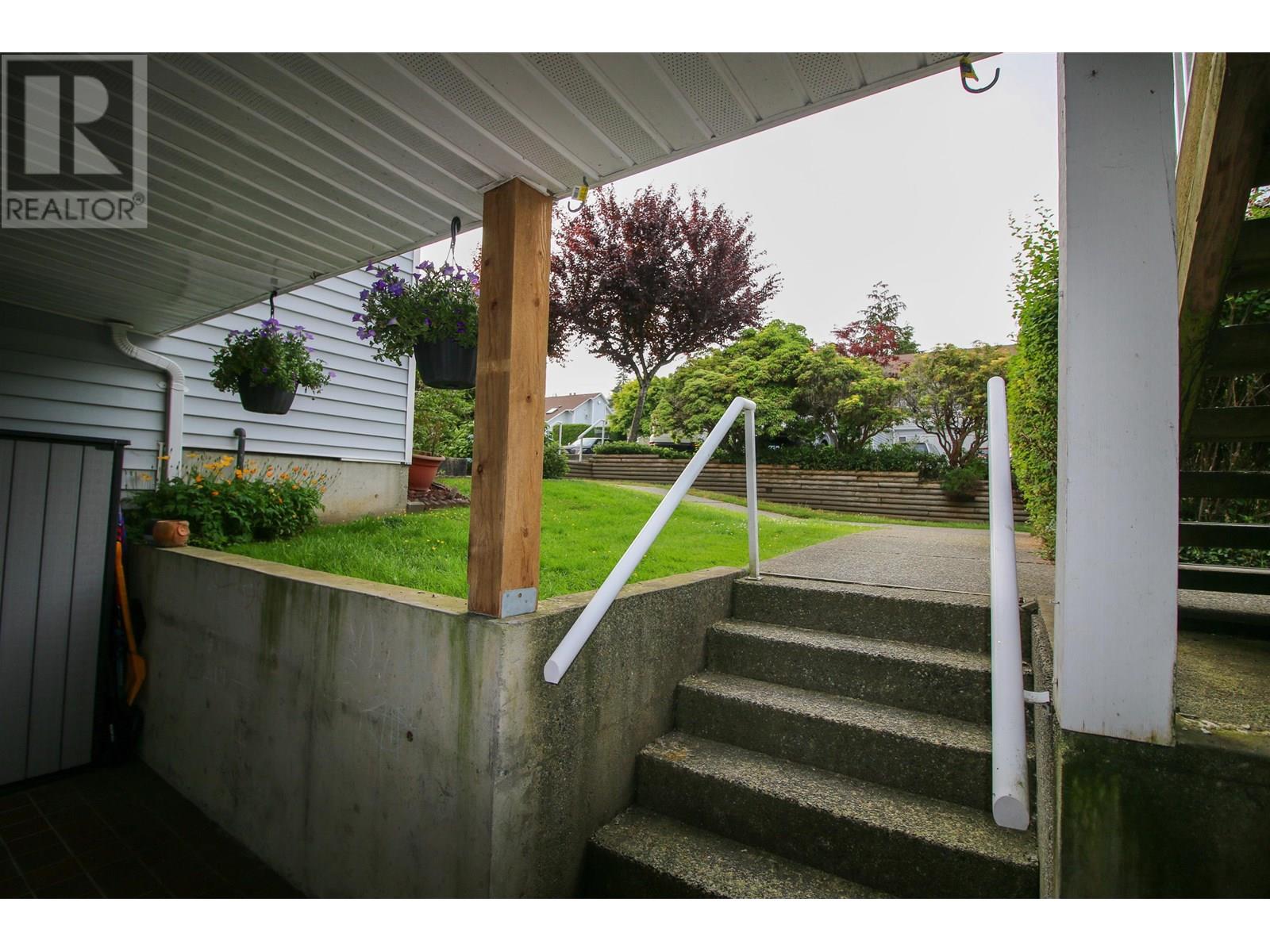 27 1235 Johnson Street, Coquitlam, British Columbia  V3B 7E3 - Photo 3 - R2984019