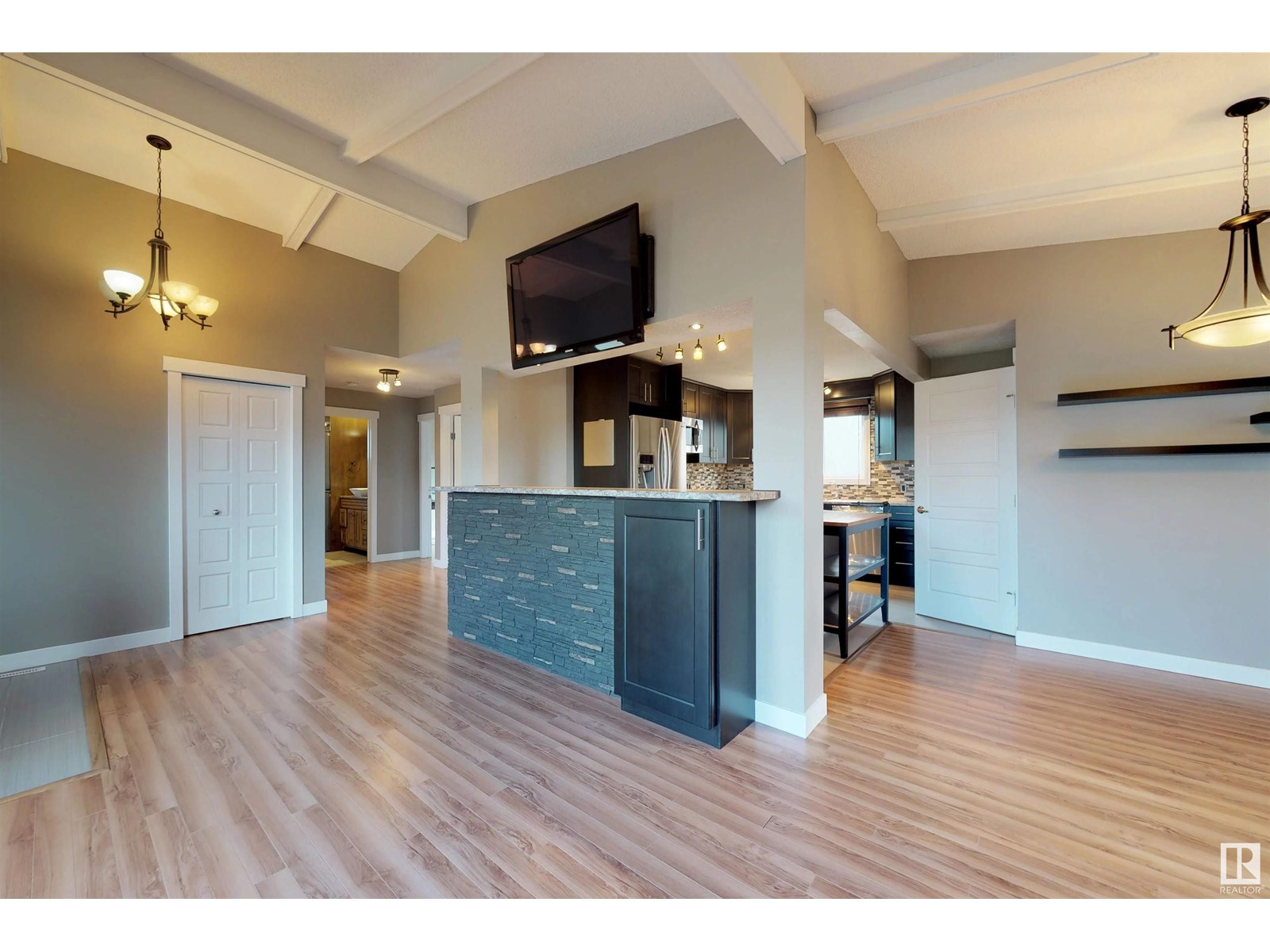14703 75a St Nw, Edmonton, Alberta  T5C 1A3 - Photo 2 - E4441846