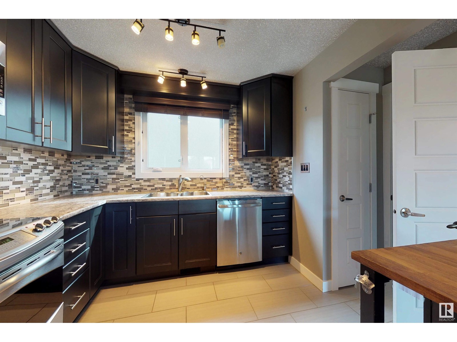 14703 75a St Nw, Edmonton, Alberta  T5C 1A3 - Photo 8 - E4441846