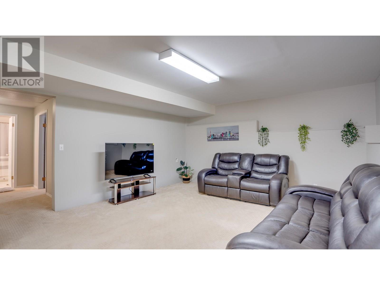 2825 Richfield Drive, Vernon, British Columbia  V1H 1A6 - Photo 24 - 10351379