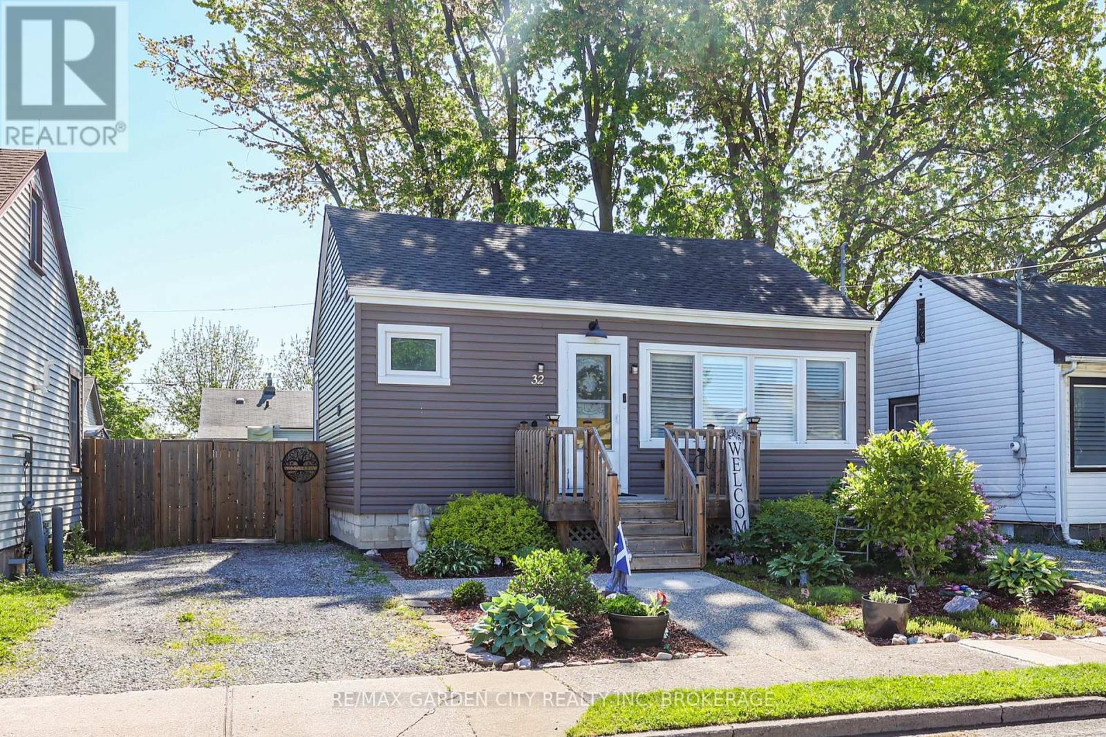 32 SHERBOURNE STREET, st. catharines (facer), Ontario