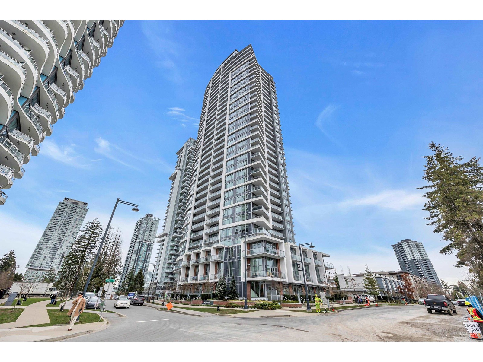 2602 13308 Central Avenue, Surrey, British Columbia  V3T 0M4 - Photo 1 - R3013955