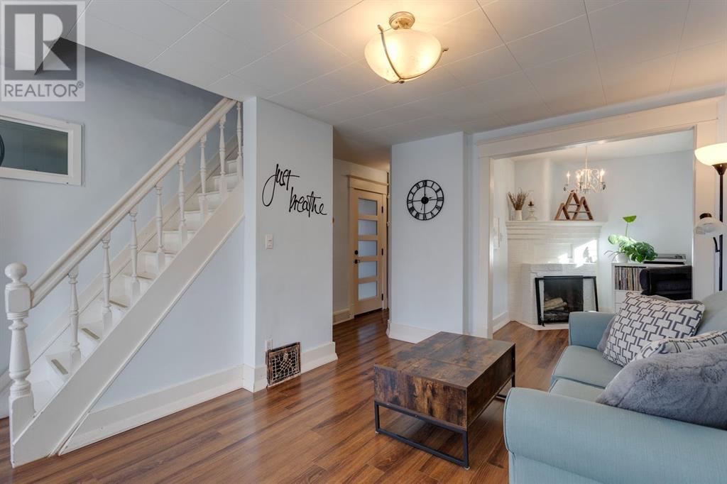 3612 Parkhill Street Sw, Calgary, Alberta  T2S 0H6 - Photo 2 - A2213280