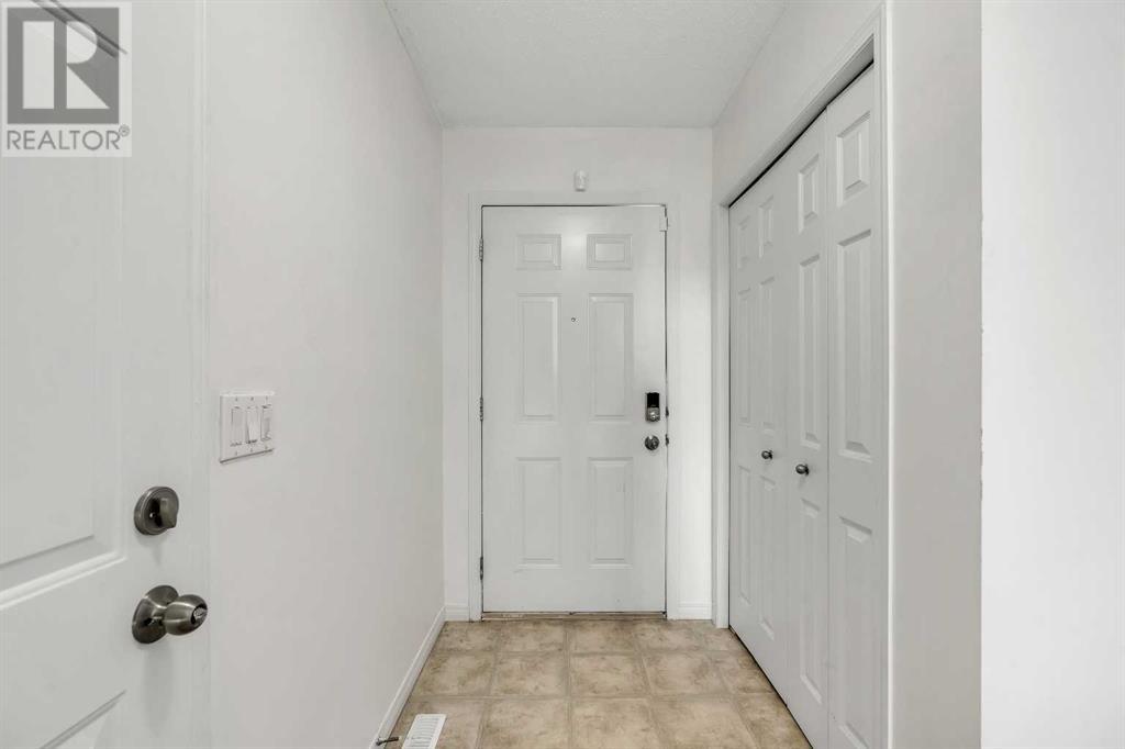 111 Copperfield Lane Se, Calgary, Alberta  T2Z 4S9 - Photo 2 - A2229922