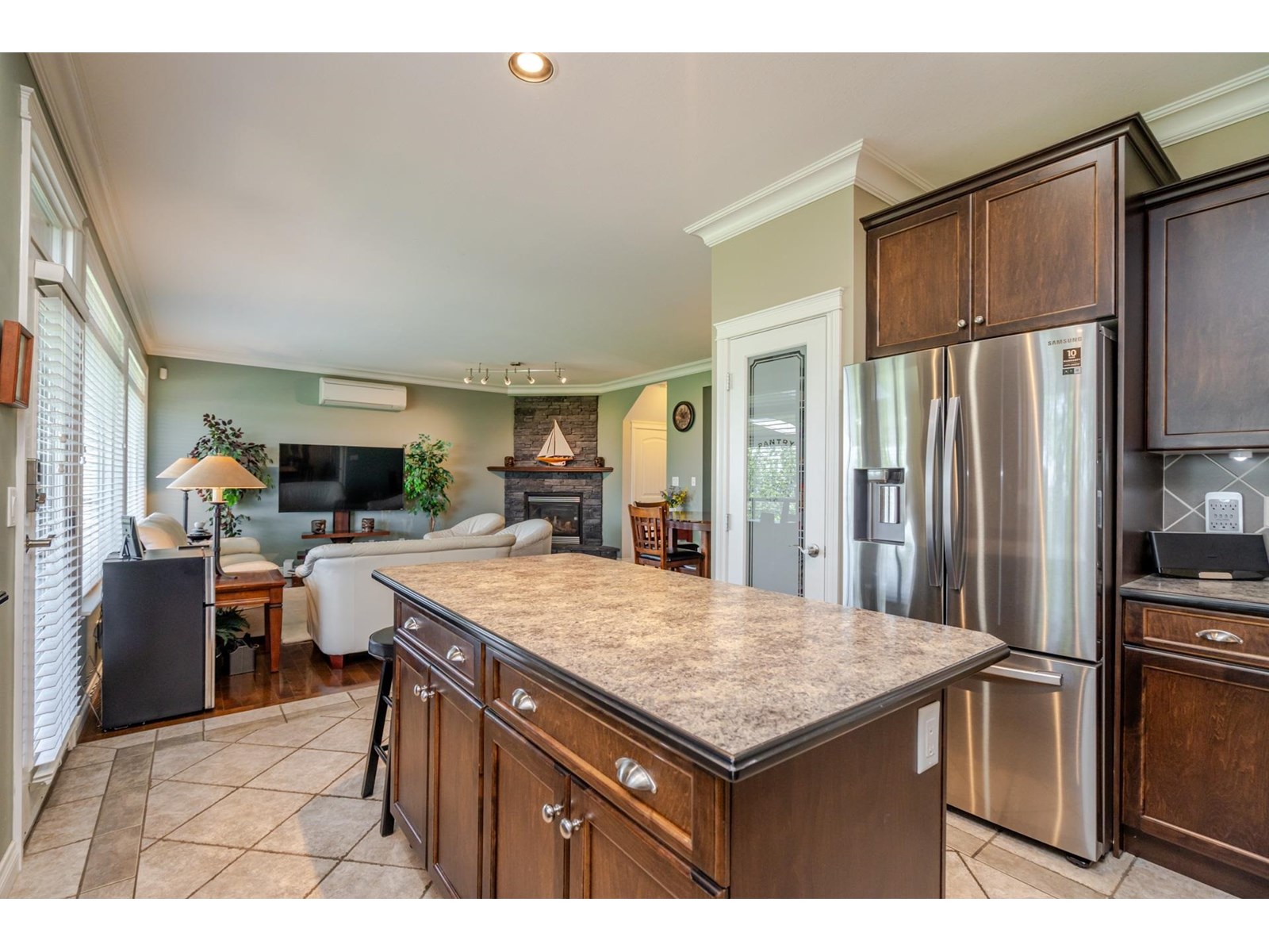 3897 Kaleigh Court, Abbotsford, British Columbia  V3G 3E3 - Photo 9 - R3014257